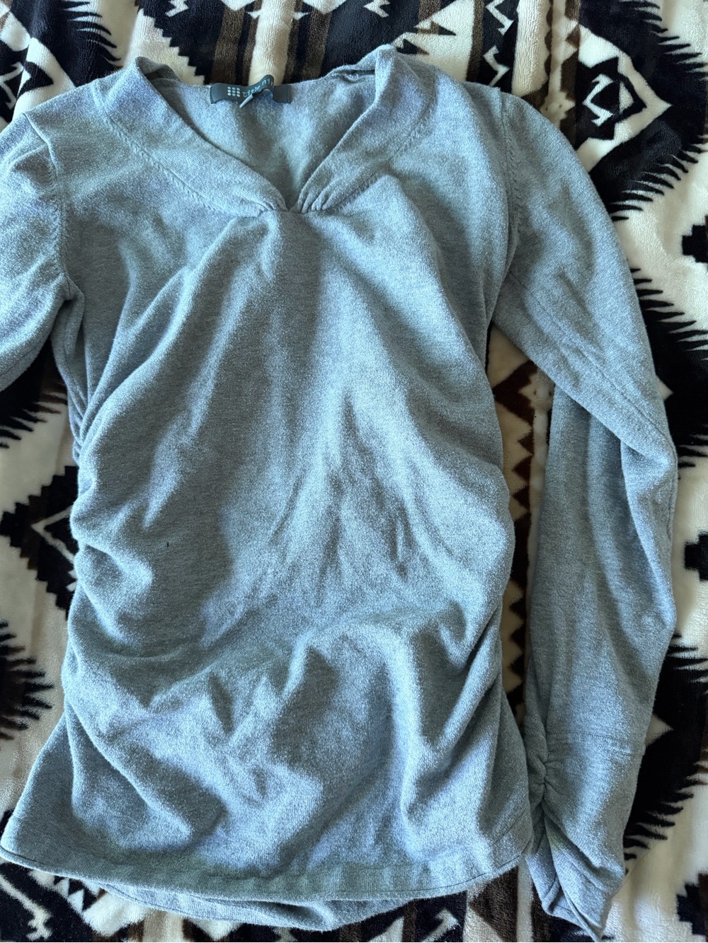 Title Nine Heather Gray Pullover Top